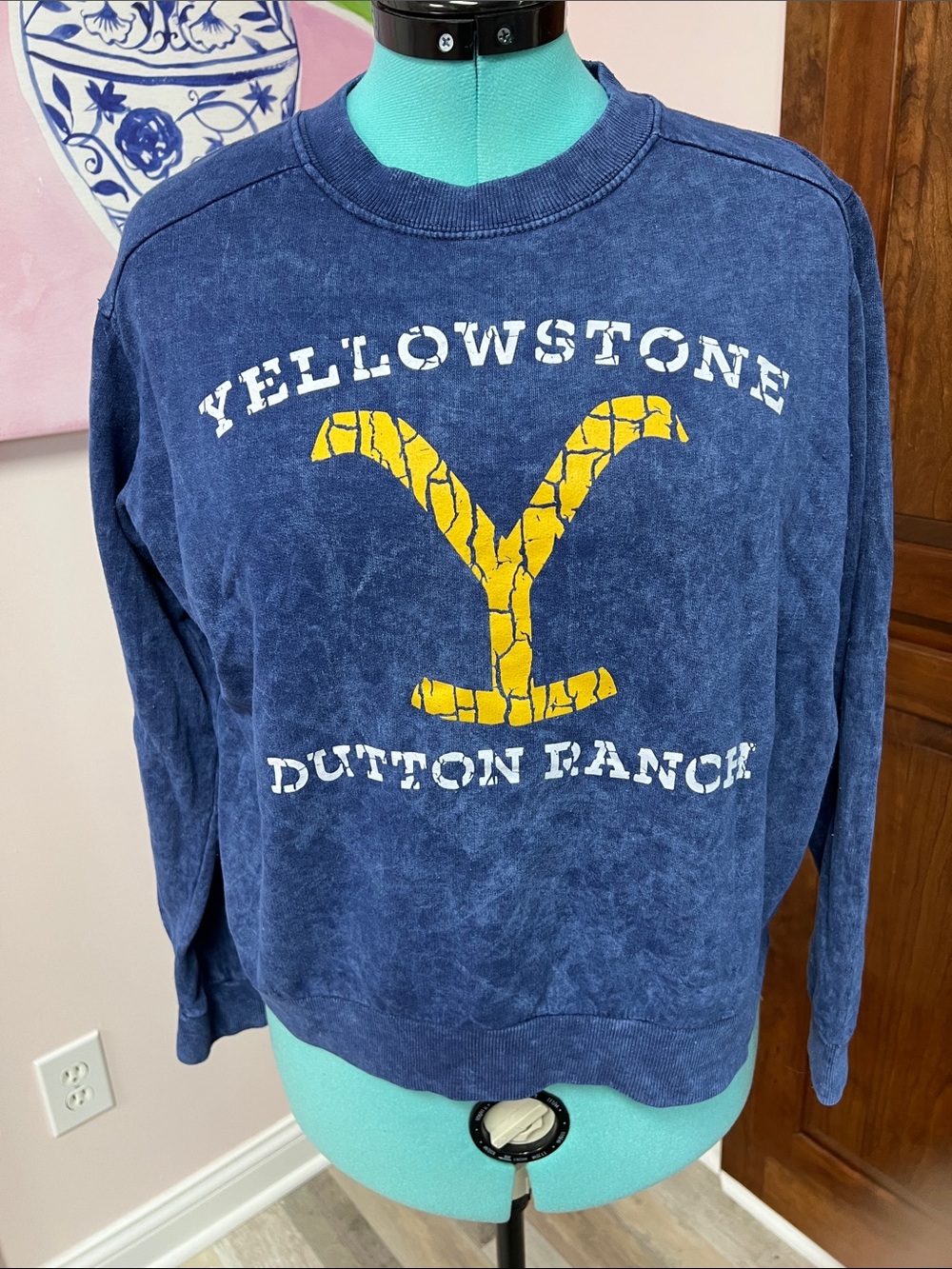 Yellowstone Dutton Ranch Navy Graphic Crew Sweatshirt